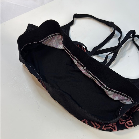 PINK Ultimate Victoria's Secret Black Sports Bra, Sz LG - Picture 5 of 7
